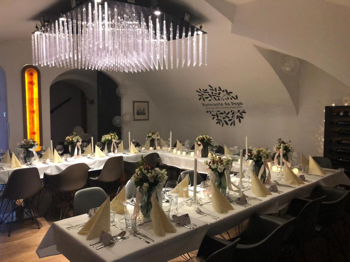Hotel 100 باردوبيتسه المظهر الخارجي الصورة